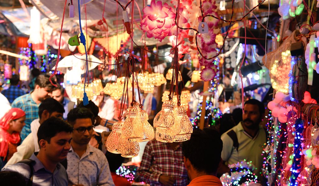 Lajpat Nagar light market