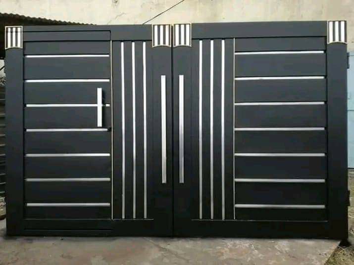 main-gate-colours