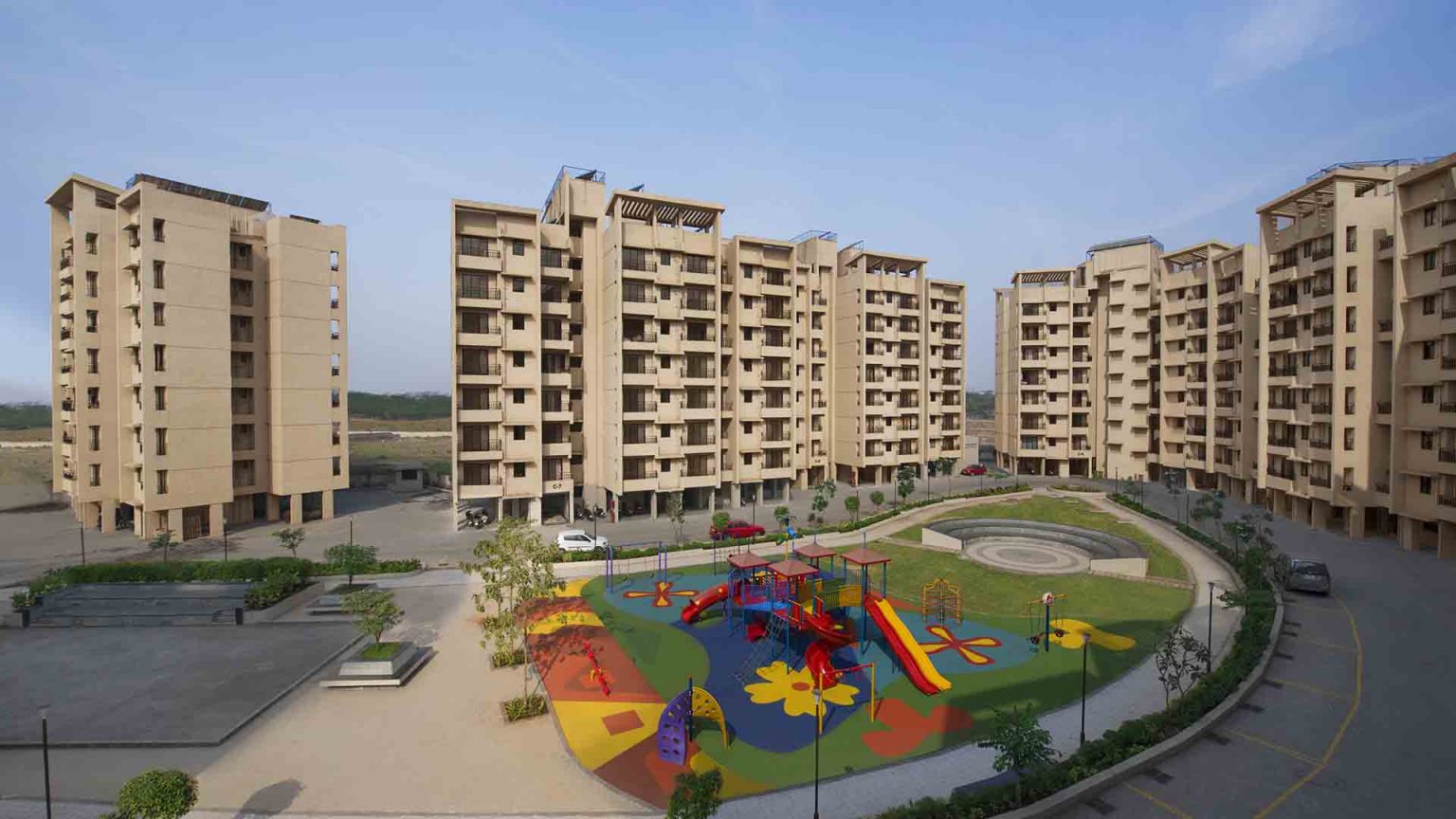 Real Estate News India Luxury home sales lose brightness aquire acres