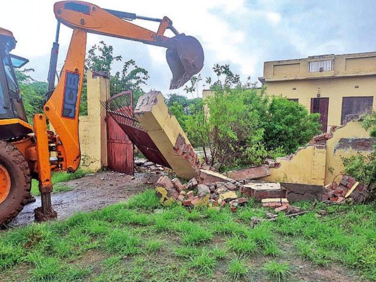 illegal structure in Aravalis