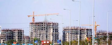 Plots on offer for malls & shopping plazas in Greater Noida