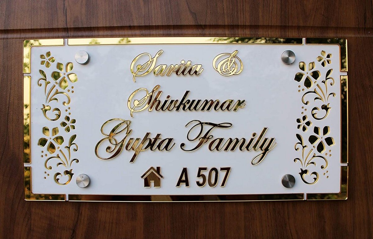 Wooden base nameplate with Silver and White